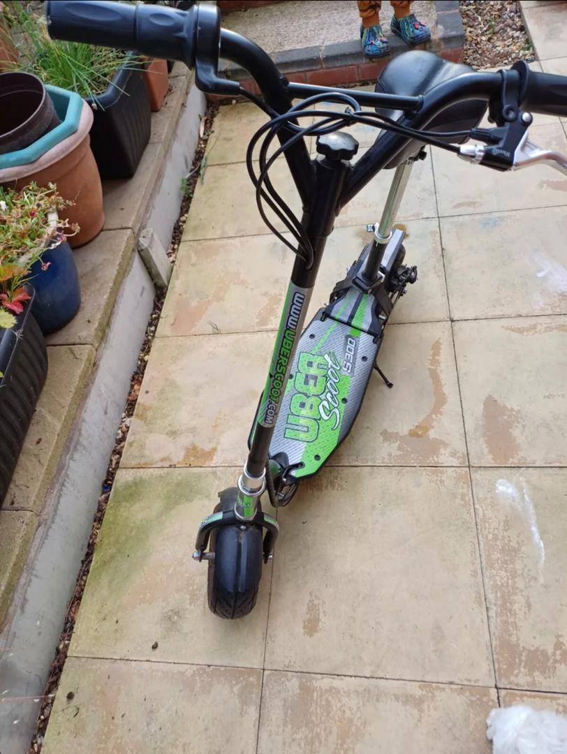 A picture of Adult Electric scooter maximum carry weight is 120kgs