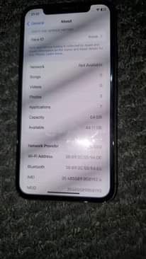 A picture of Iphone X gb 64