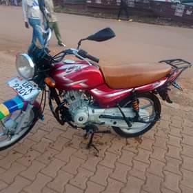 A picture of It s very very good condition motorcycle Ct Bajaj 2.6m