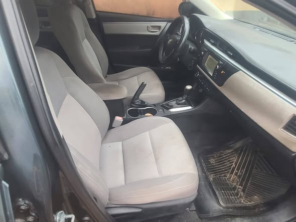 A picture of Toyota 4runner 2001 model available 3 5m