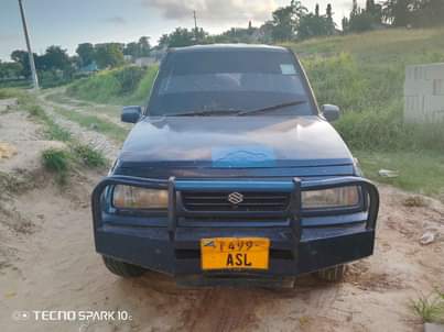 suzuki escudo