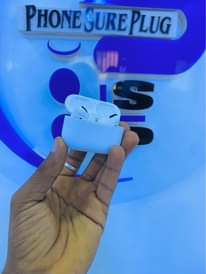 A picture of All kind of Apple Samsung and android gadgets available at