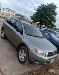A picture of Toyota RAV4 Nigeria used.2008