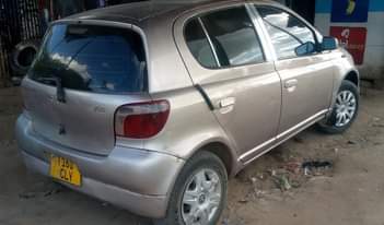 A picture of Vitz Old CLY Cc 900 Gear box safi Engine safi
