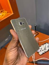 A picture of Samsung s6 edge plus