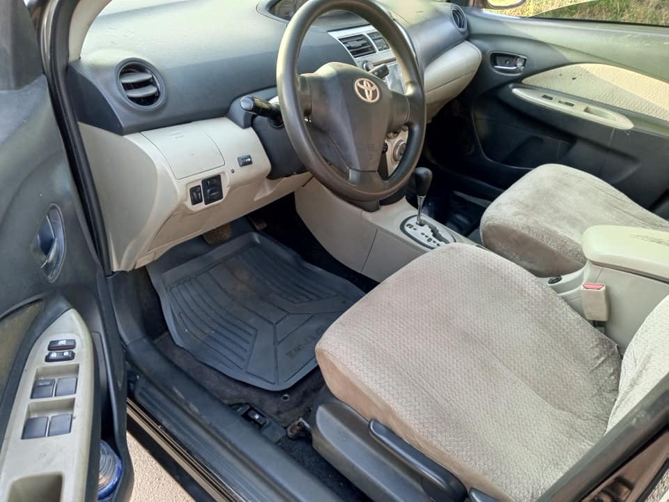 A picture of 2007 TOYOTA YARIS