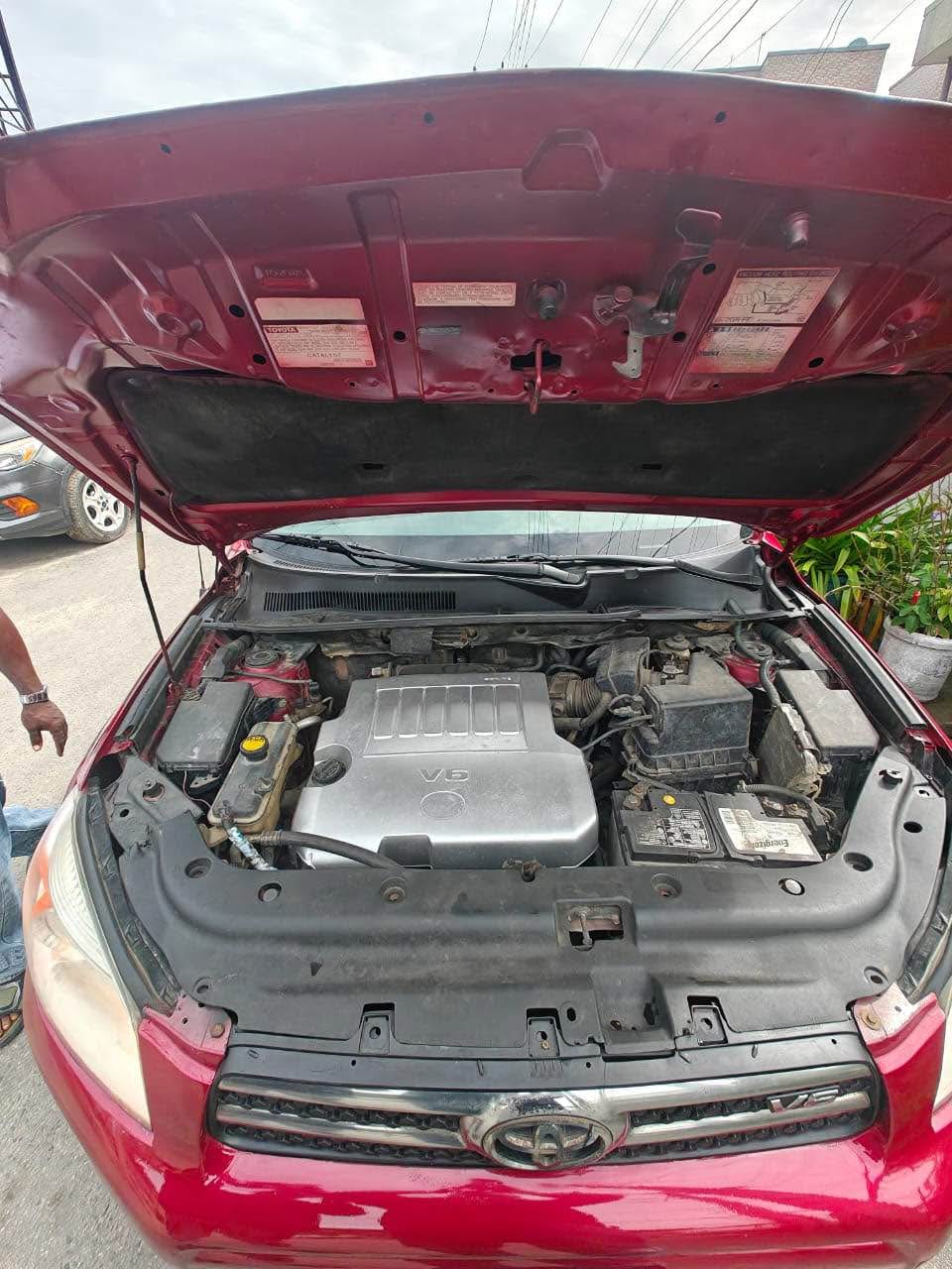 A picture of Toyota RAV4 sport 2008 Awoof Deal