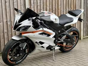 A picture of YAMAHA YZF R6 2010 10 SUPER SPORT AKRAPOVIC AVAILABLE FOR
