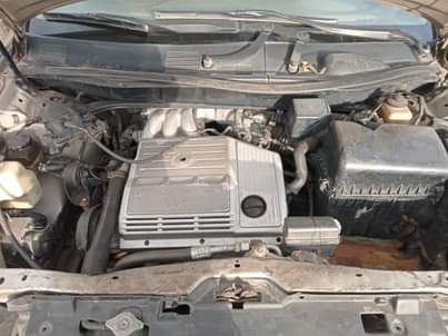 A picture of Toyota sienna 2000