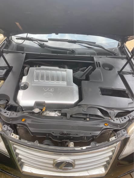 A picture of Lexus ES350 012 Registered 2025 Entry Silent and Untempered Engine