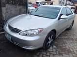 A picture of 04 Camry clean as seen ac gear and engine perfect