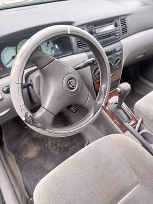 A picture of 2004 Toyota Corolla Tokunbo standard