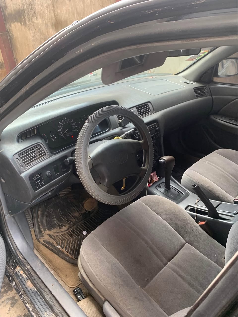 A picture of 07026241300 Camry 2000 model for sale