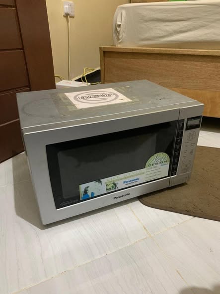 A picture of MICROWAVE