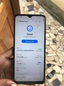 A picture of SAMSUNG GALAXY A12