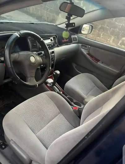 A picture of Brand TOYOTA Model COROLLA Year 2005 Transmission Automatic Price 2