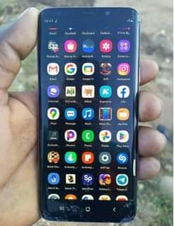 A picture of samsung s9