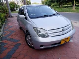 A picture of TOYOTA IST INAUZWA BEI 9 8MILION KARIBU SANA