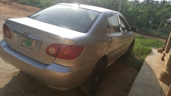 A picture of Toyota Corolla 05 for sale 2 8m