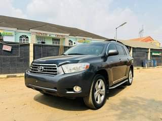 A picture of REGISTERED BUT NOT USED 100 FIRST BODY PAN 2009FULLEST OPTION