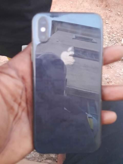 A picture of IPHONE X 256gb FOR SALE