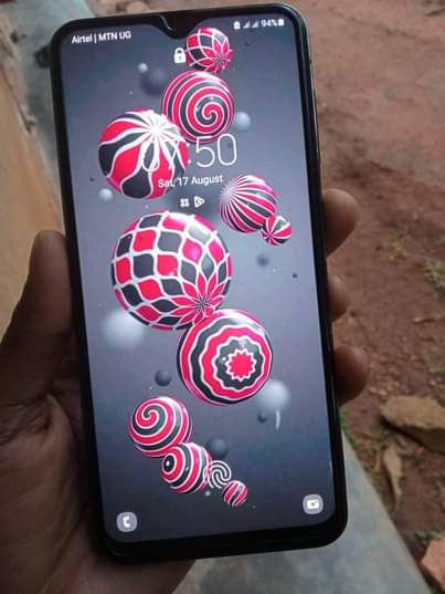 A picture of SAMSUNG GALAXY A50 128gb.4gbram slightly cracked left bottom corner on