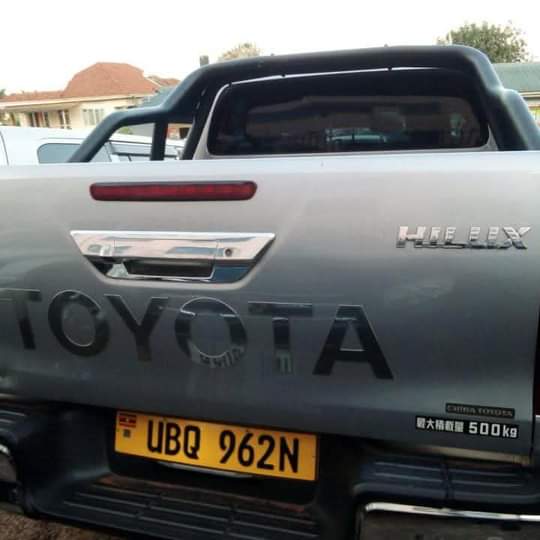 used toyota hilux