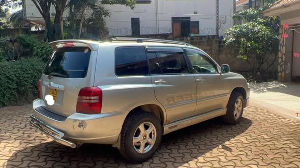 A picture of Cars for sale 0703042278 2 4cc engine