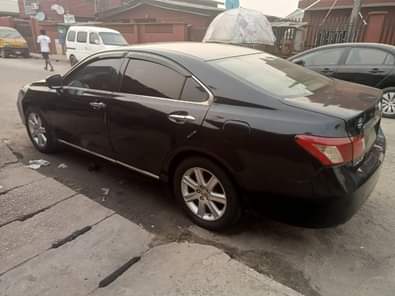 A picture of Lexus es350 2008 Registered Perfect engine and gear Chilling ac