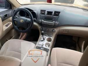 A picture of Direct Belgium Standard Toyota Highlander