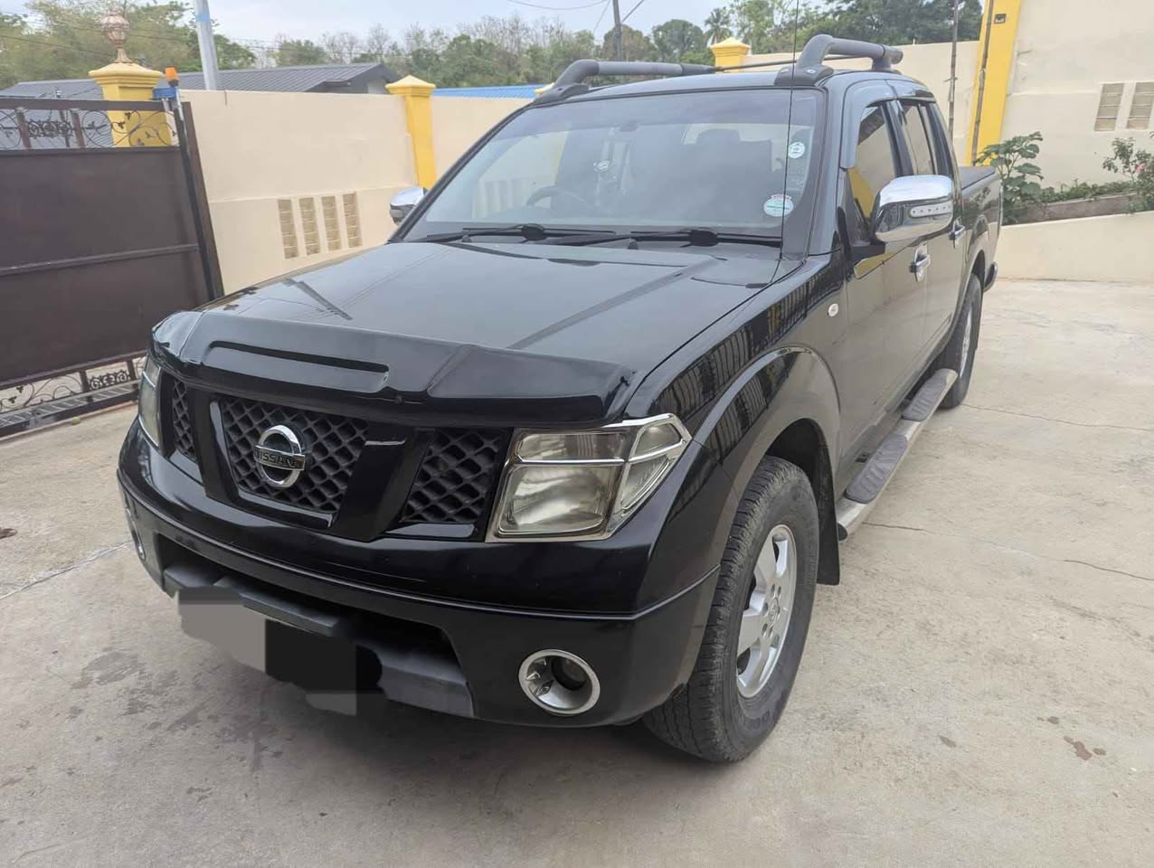 nissan navara