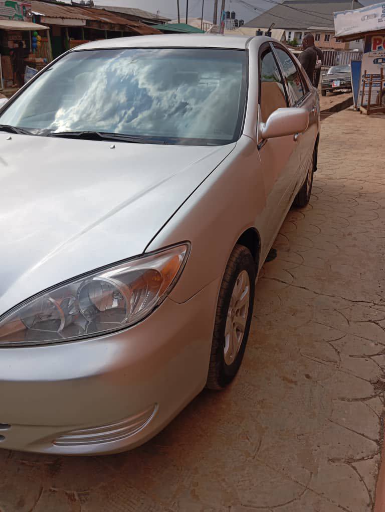 A picture of Dry Unregistered toyota camry 2.4 with 4plugs engine used few