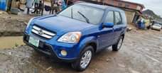 A picture of Cr v Honda and Ford focus right hand drive