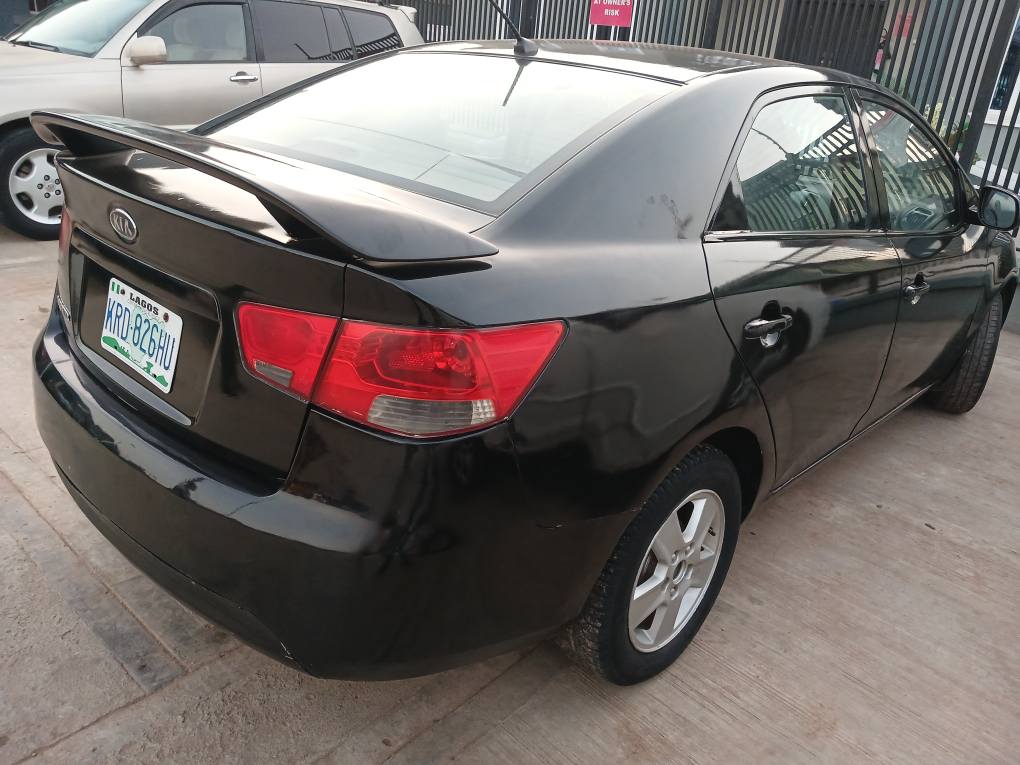 A picture of Kia cerato 2008