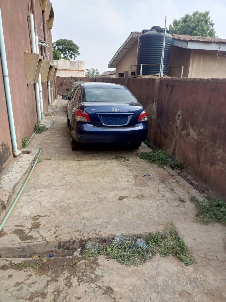 A picture of Toyota yaris manual Ac is chilling Aloy rilms Neat car