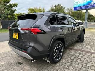 A picture of TOYOTA RAV4 2020