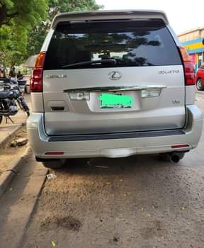 A picture of Lexus Gx470 2months used Complete catalyst Complete firstbody 4 brand