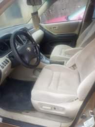 A picture of And WhatsApp 08038027714 TOKS STANDARD Toyota Highlander 2003model neatly used