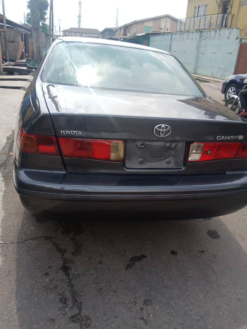 A picture of 2003 Camry 2003