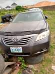 A picture of Toyota Camry pencil v6 engine is available with good condition