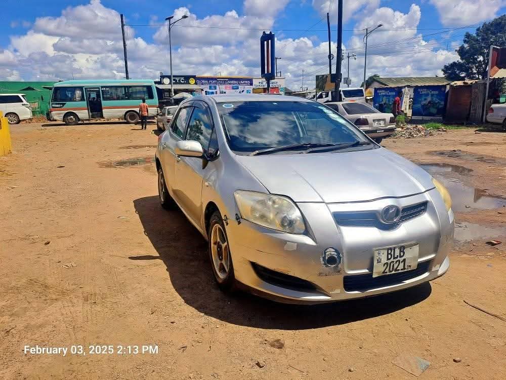 toyota auris