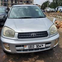 A picture of RAV4 2003 27M