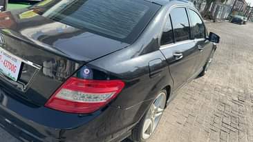A picture of Benz c350 2009 face lift to 2013