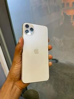 A picture of IPHONE 11PROO MAX GB64 BH80 FACE TT Simu bado mpya