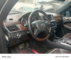 A picture of Executive drive 2014 15 Mercedes Benz GL550 First body First