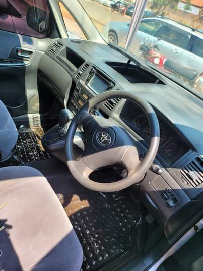 A picture of Toyota spacio