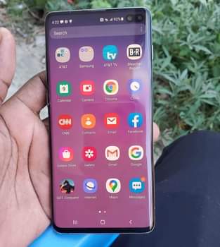 A picture of Samsung Galaxy s10 plus 250 000