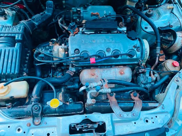 A picture of DISTRESS SALE CLEAN USED HONDA CIVIC 2000 MODEL UNTEMPER ENGINE