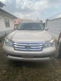 A picture of LEXUS GX 460 2013