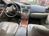 A picture of 010 Toyota Camry XLE